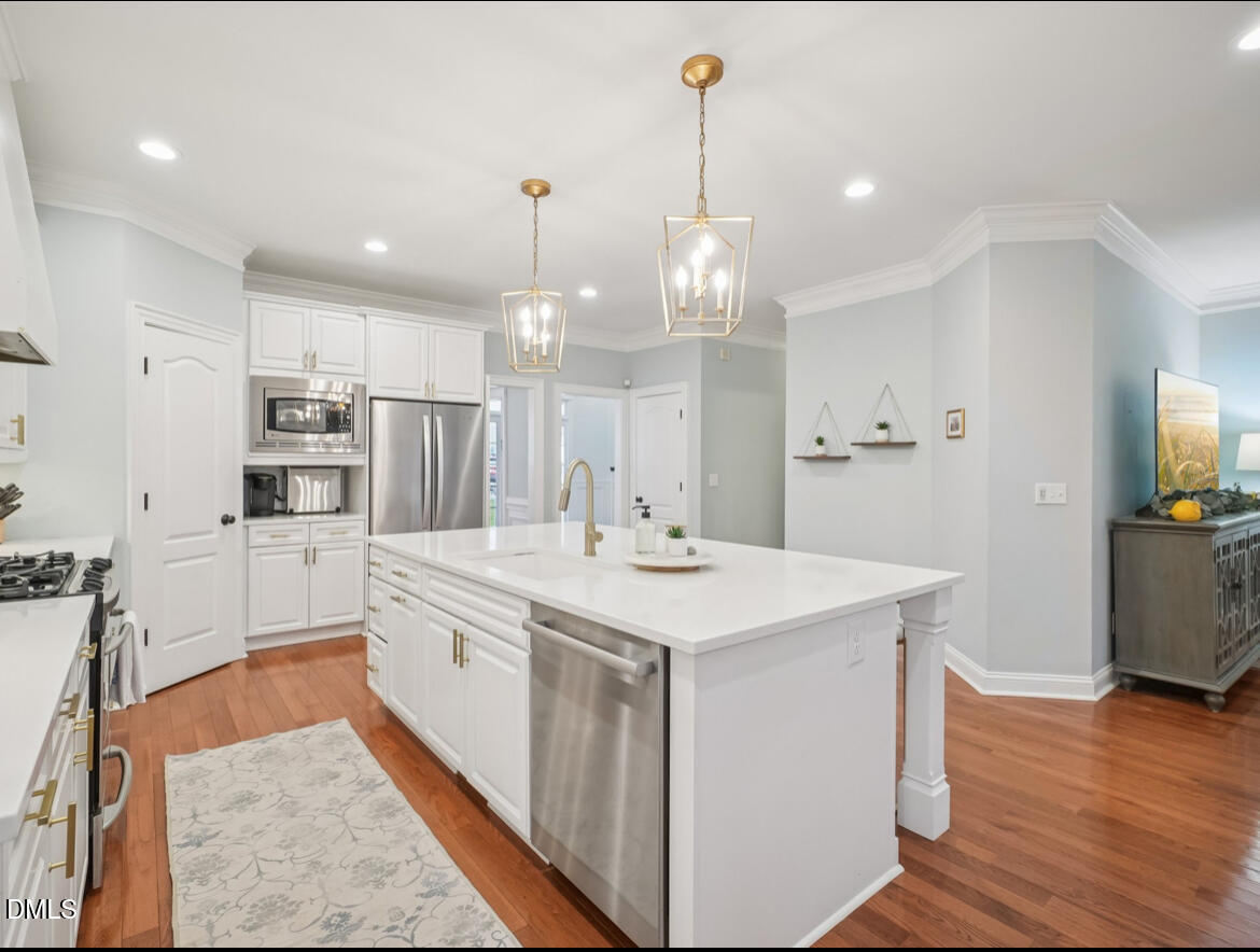 4315 Russling Leaf Lane Raleigh, NC 27613 - Photo 9 of 26 Kitchen