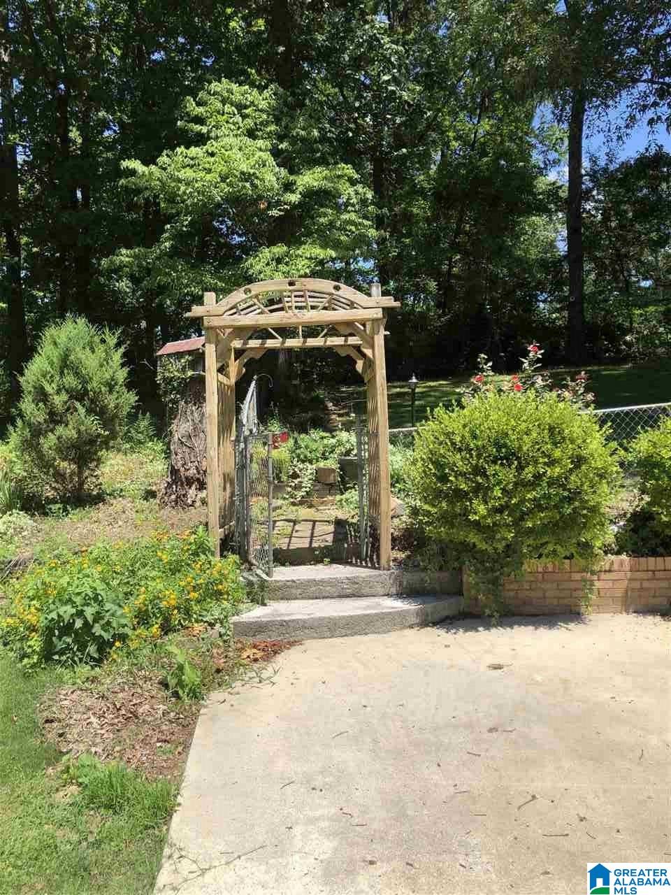 311 13th Street Southwest Alabaster, AL 35007 - Photo 4 of 8