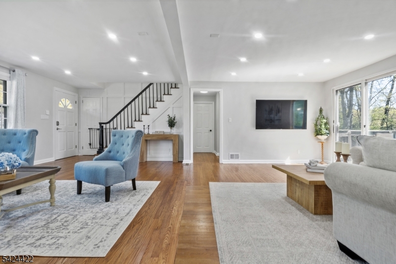 6 Exeter Street Morris Plains, NJ 07950 - Photo 12 of 49