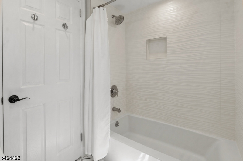 6 Exeter Street Morris Plains, NJ 07950 - Photo 23 of 49