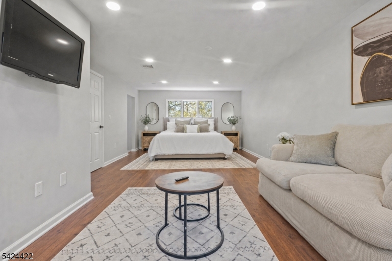 6 Exeter Street Morris Plains, NJ 07950 - Photo 32 of 49