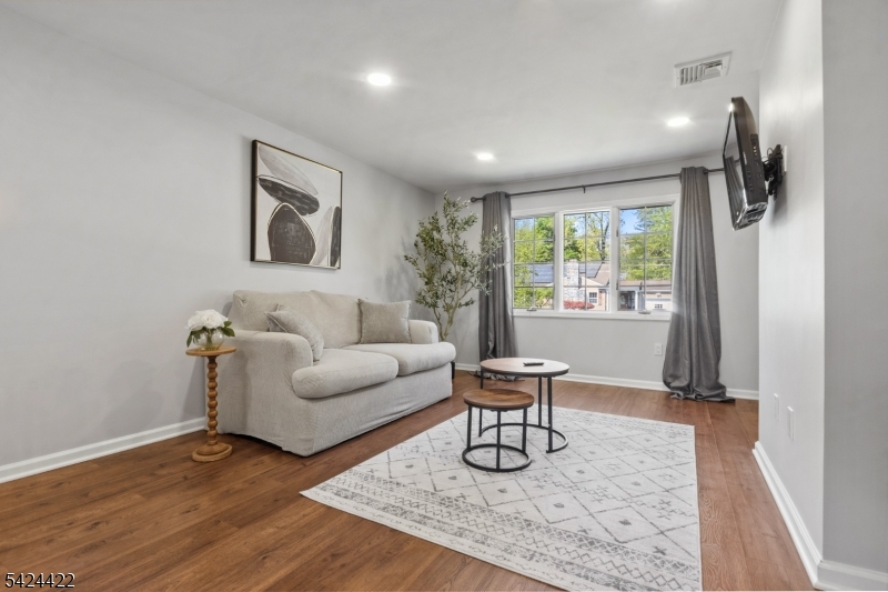 6 Exeter Street Morris Plains, NJ 07950 - Photo 33 of 49