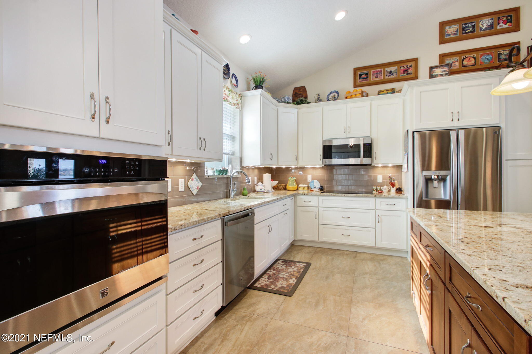106 Riverside Satsuma, FL 32189 - Photo 11 of 46 Kitchen 1