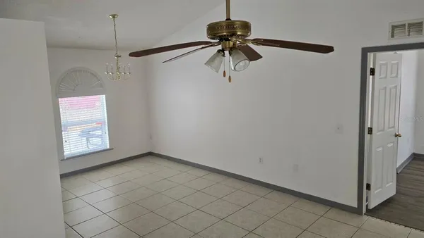 $2,300 | 204 Lace Bark Court, Minneola, FL 34715