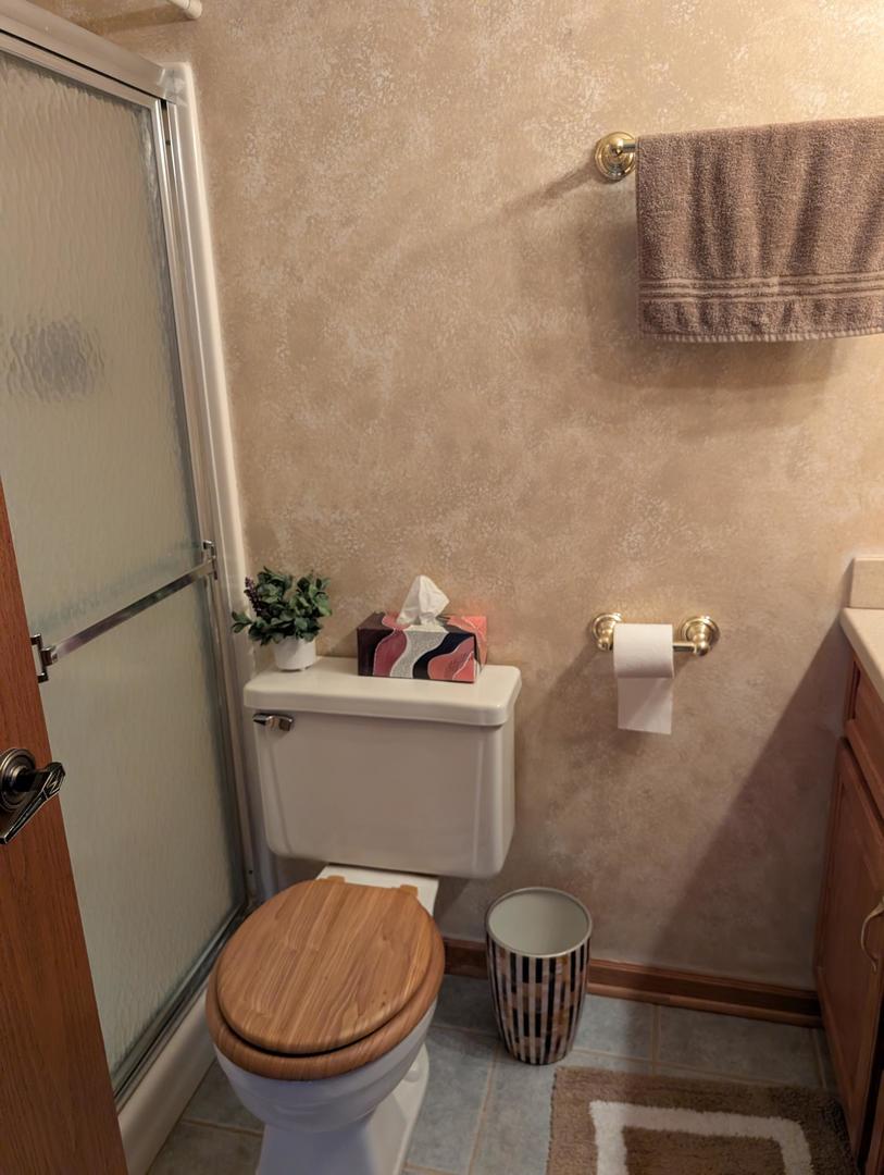 1424 Woodbridge Road, Unit 2H Joliet, IL 60436 - Photo 27 of 34 Gallery Image 27