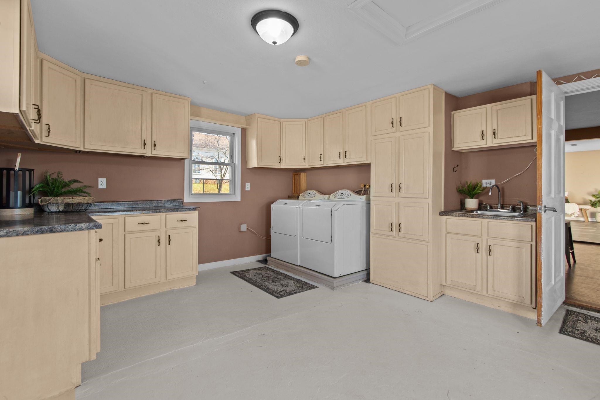 211 Briggs Street Hortonville, WI 54944 - Photo 34 of 35