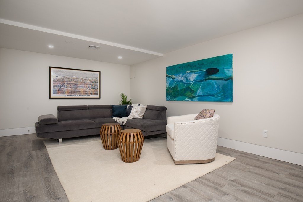 55 Regent Street, Unit 3 Cambridge, MA 02140 - Photo 15 of 21