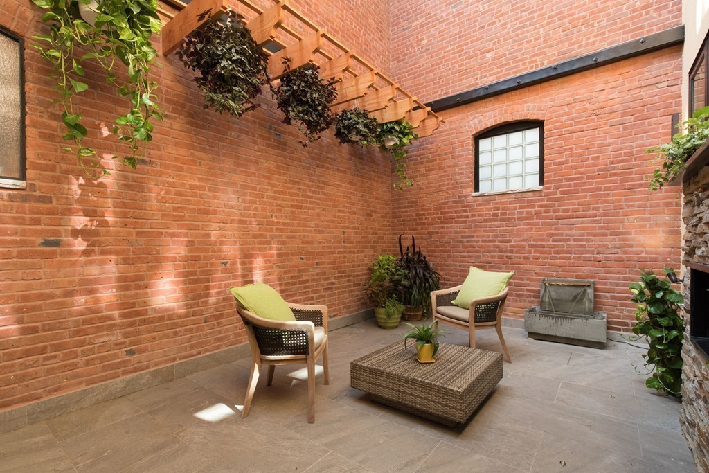 55 Regent Street, Unit 3 Cambridge, MA 02140 - Photo 16 of 21