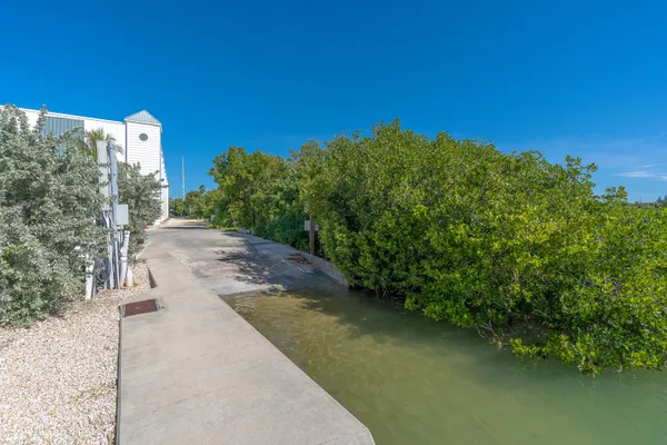 $9,500 | 12411 Overseas Highway, Unit 4C, Marathon, FL 33050