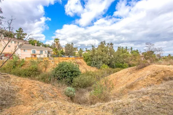 $140,000 | 21 Judy Ann Drive, Riverside, CA 92503