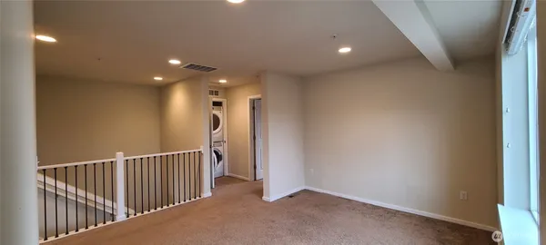 $3,150 | 2115 201st Place Southeast, Unit S4, Bothell, WA 98012