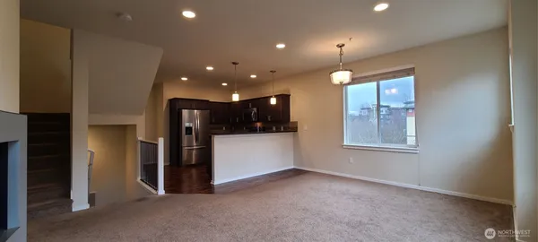 $3,150 | 2115 201st Place Southeast, Unit S4, Bothell, WA 98012