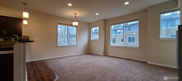 $3,150 | 2115 201st Place Southeast, Unit S4, Bothell, WA 98012