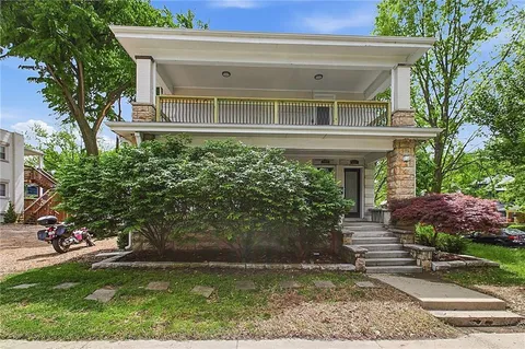 $595,000 | 901 East 39th Street, Kansas City, MO 64109