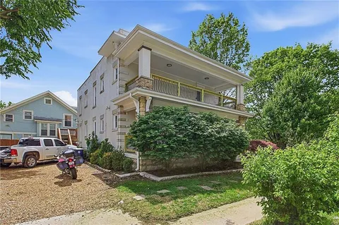 $595,000 | 901 East 39th Street, Kansas City, MO 64109