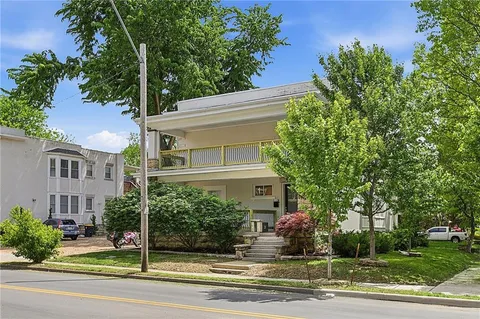 $595,000 | 901 East 39th Street, Kansas City, MO 64109