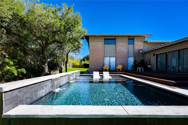 $849,900 | 225 Chenoweth Drive, Corpus Christi, TX 78404