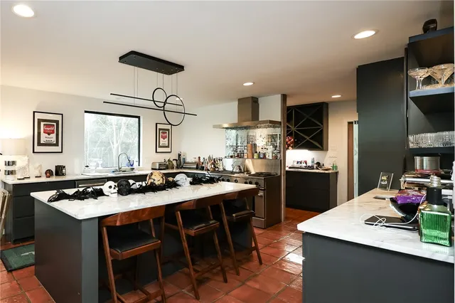 $849,900 | 225 Chenoweth Drive, Corpus Christi, TX 78404