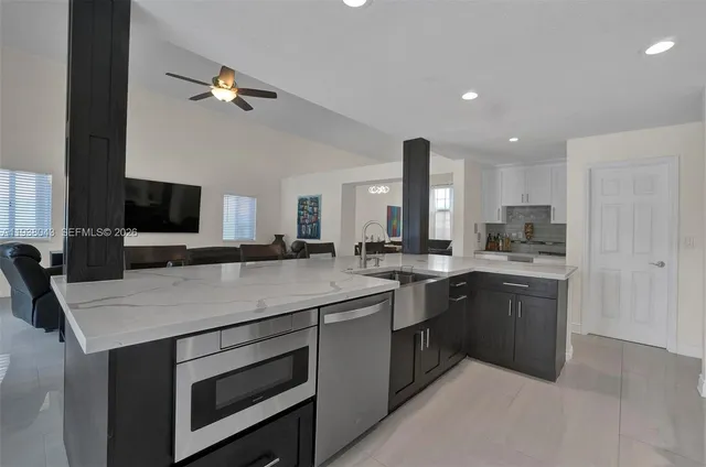 $6,800 | 5322 Northwest 110th Avenue, Unit 5322, Doral, FL 33178