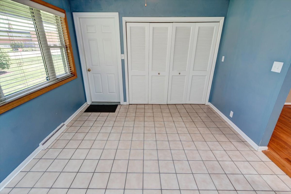 58 Bennett Road Carmel, IN 46032 - Photo 15 of 29 Gallery Image 15