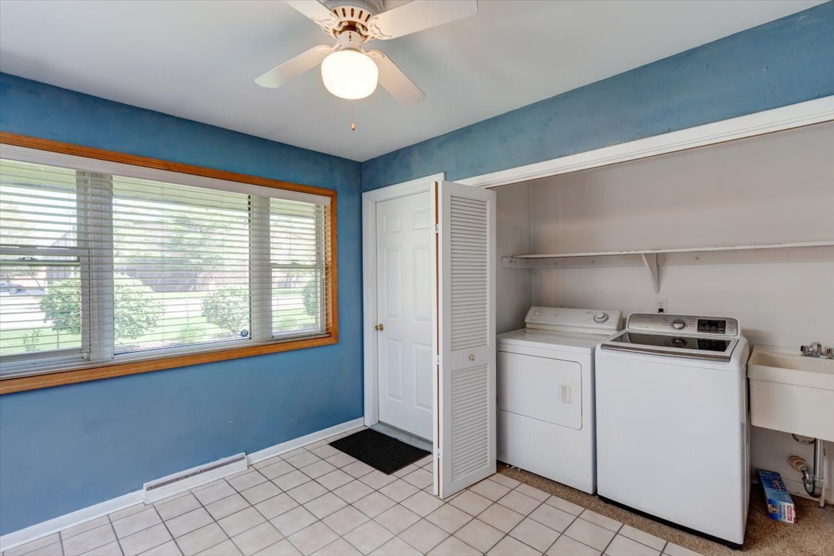 58 Bennett Road Carmel, IN 46032 - Photo 17 of 29 Gallery Image 17