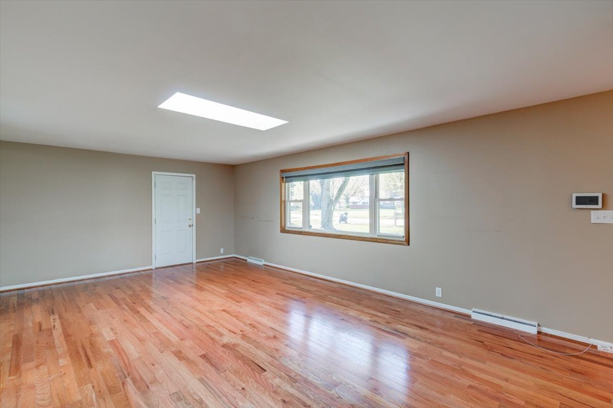 58 Bennett Road Carmel, IN 46032 - Photo 7 of 29 Gallery Image 7