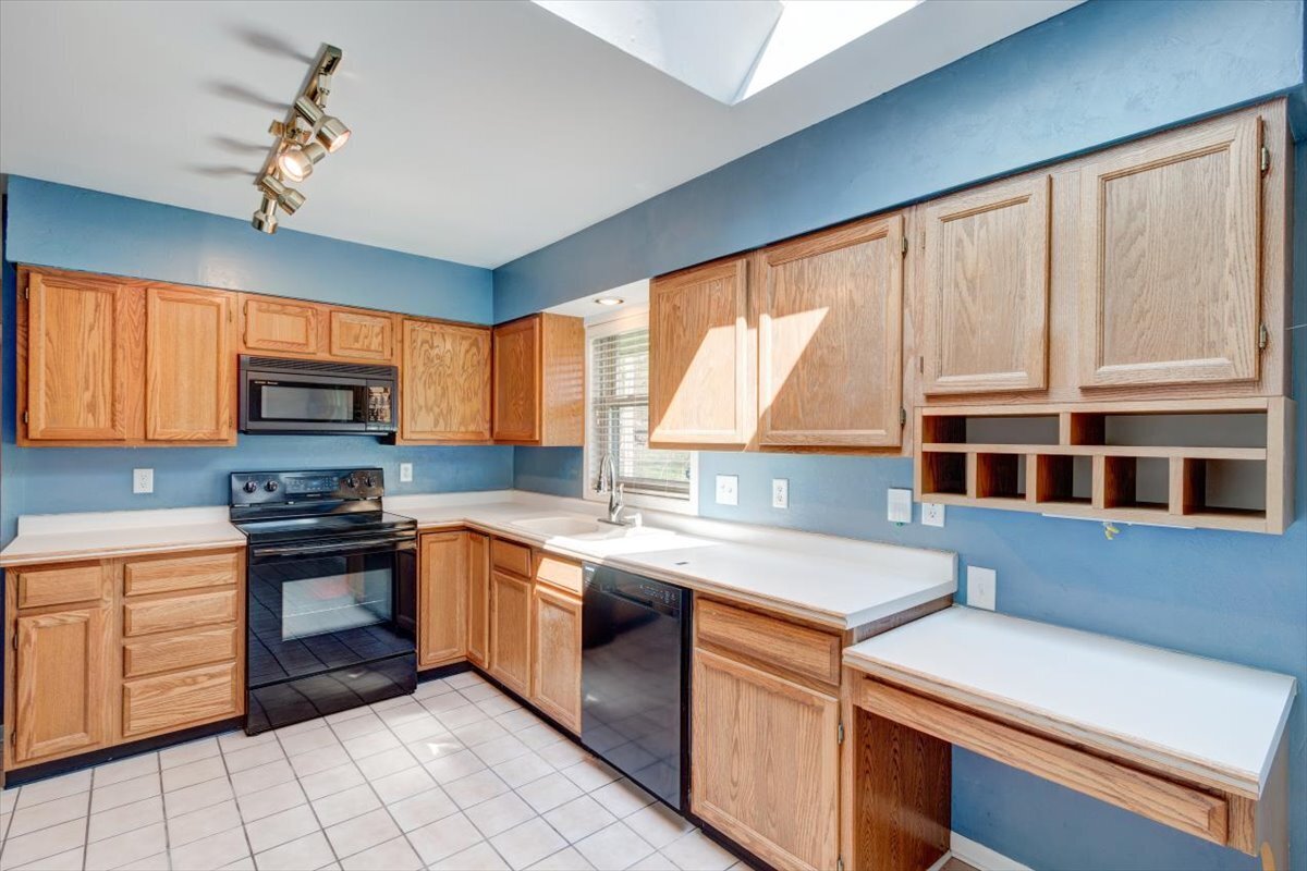 58 Bennett Road Carmel, IN 46032 - Photo 10 of 29 Gallery Image 10