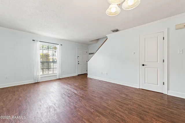 $110,000 | 100 Winchester Drive, Unit 308, Lafayette, LA 70506