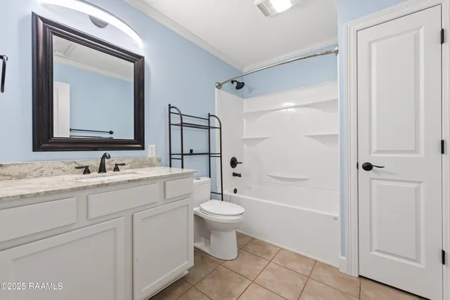 $110,000 | 100 Winchester Drive, Unit 308, Lafayette, LA 70506