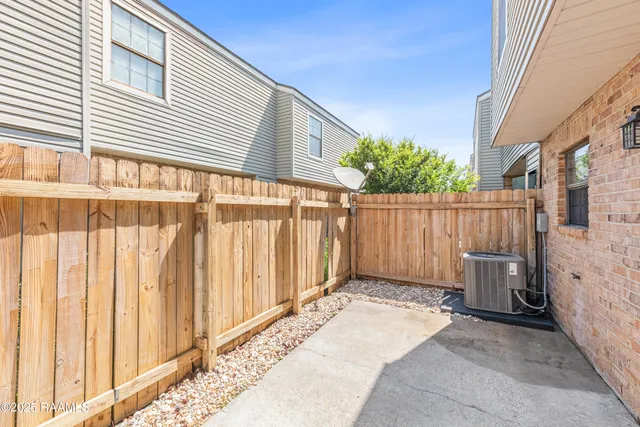 $110,000 | 100 Winchester Drive, Unit 308, Lafayette, LA 70506