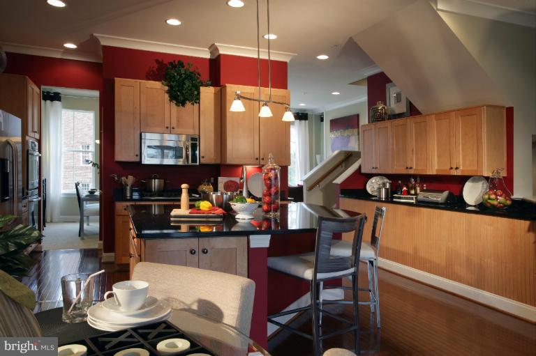 9812 Garden Ranges Laurel, MD 20723 - Photo 8 of 9 Kitchen