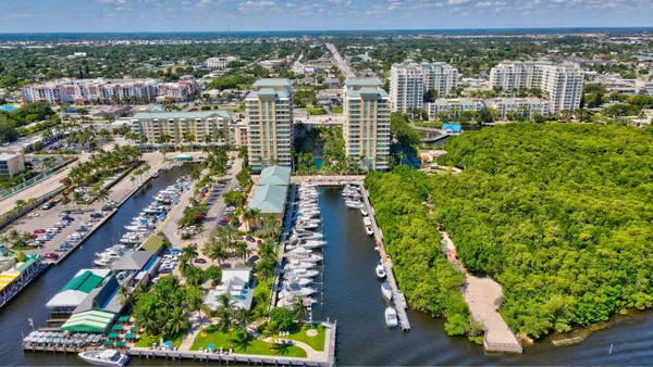 $4,250 | 700 East Boynton Beach Boulevard, Unit 403, Boynton Beach, FL 33435