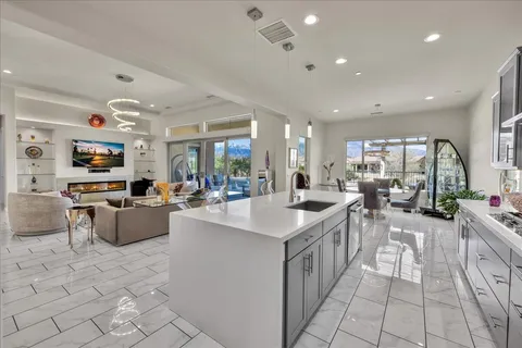 $1,295,000 | 100 Barolo, Rancho Mirage, CA 92270
