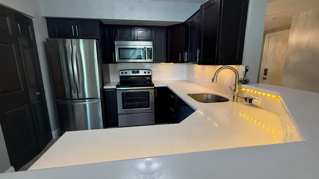 $2,600 | 208 Villa Circle, Boynton Beach, FL 33435