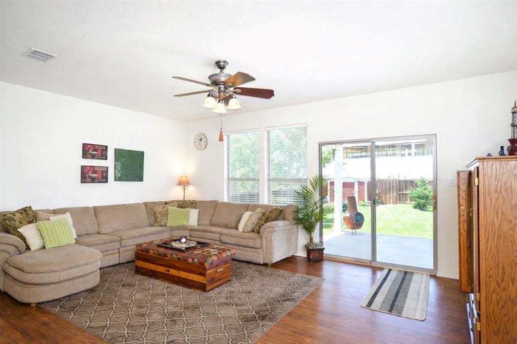 3528 Copper Ridge Drive McKinney, TX 75070 - Photo 2 of 17