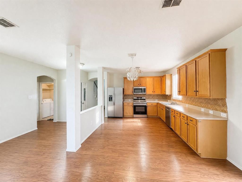 3528 Copper Ridge Drive McKinney, TX 75070 - Photo 4 of 17