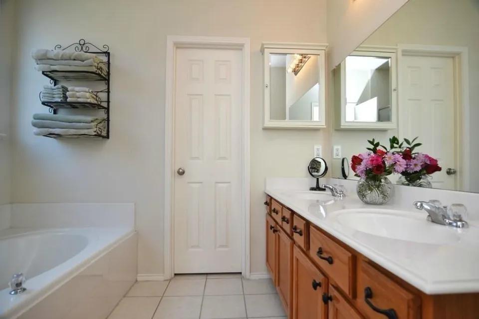 3528 Copper Ridge Drive McKinney, TX 75070 - Photo 7 of 17