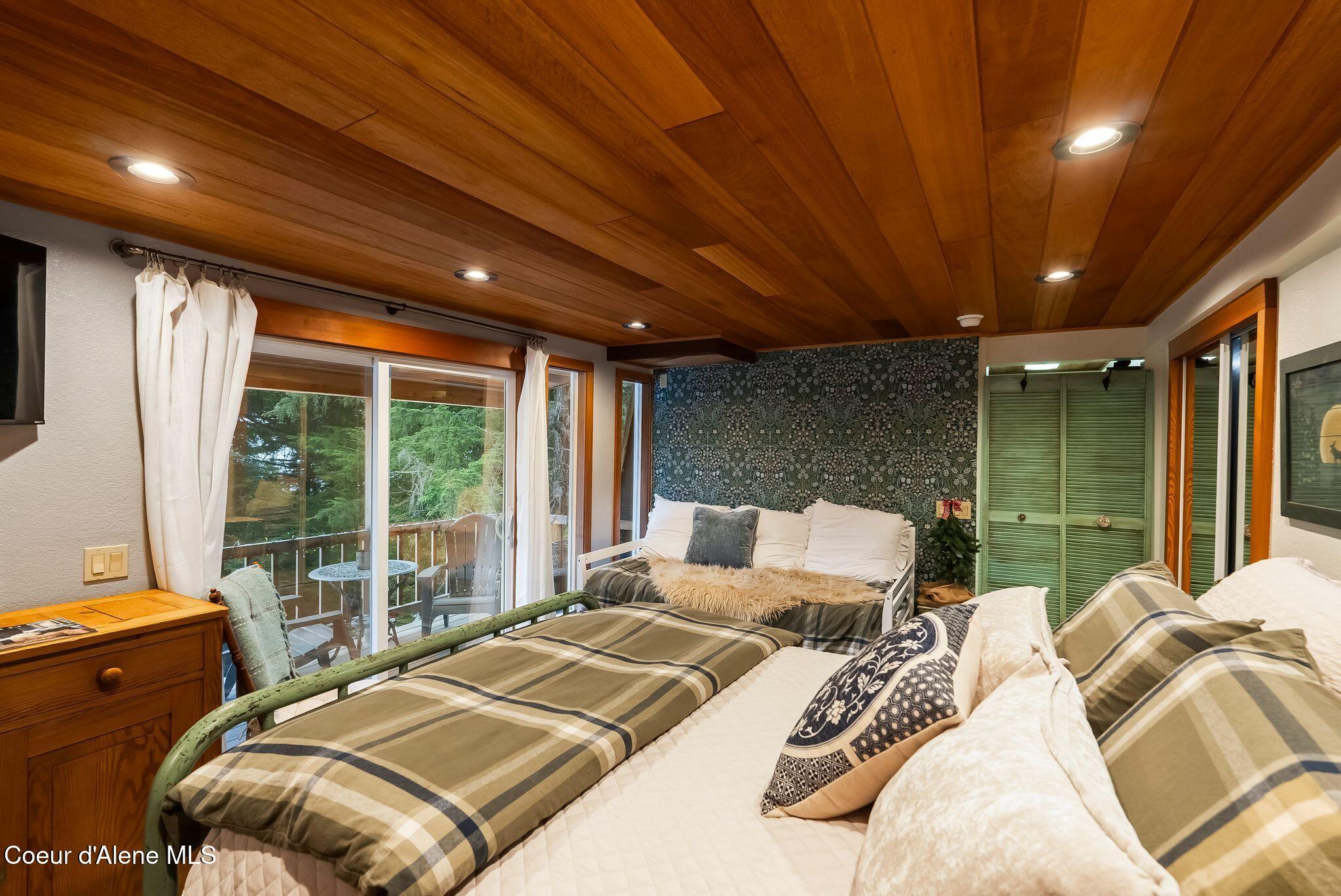 169 Snowplow Road, Unit 206 Sandpoint, ID 83864 - Photo 5 of 18 13_DSC02447