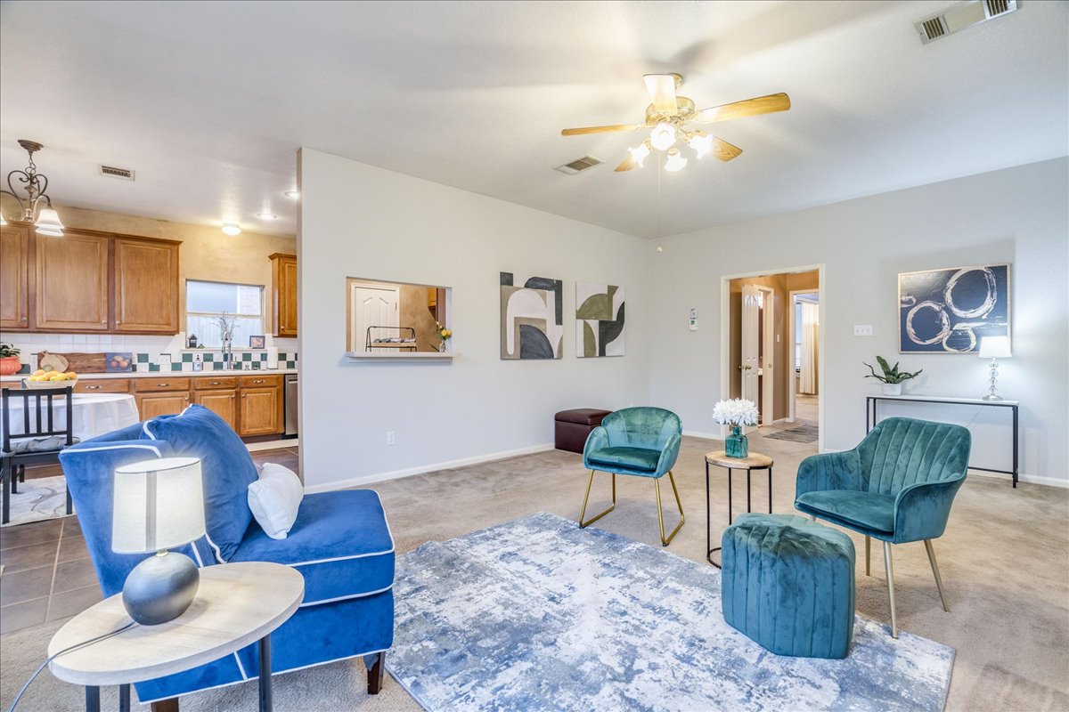 1706 Apache Trail Round Rock, TX 78665 - Photo 11 of 38 The Family Room is connected to the Kitchen and Breakfast area. The Family Room is quite spacious.