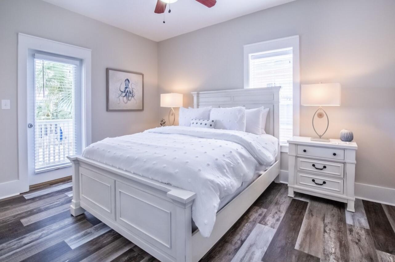 198 Somerset Bridge Road, Unit 141 Santa Rosa Beach, FL 32459 - Photo 20 of 31 a bed room with a bed and a window