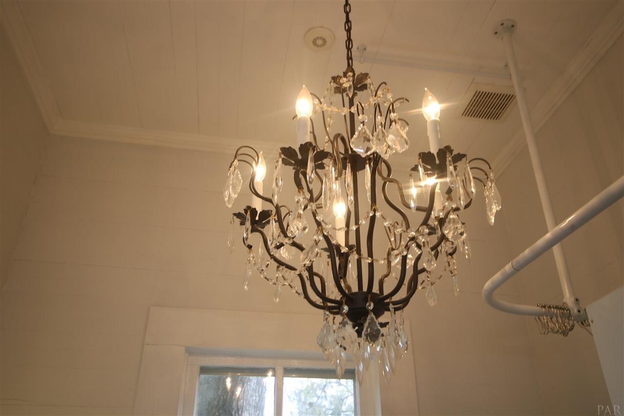 6810 Berryhill Road Milton, FL 32570 - Photo 32 of 50 master bath.