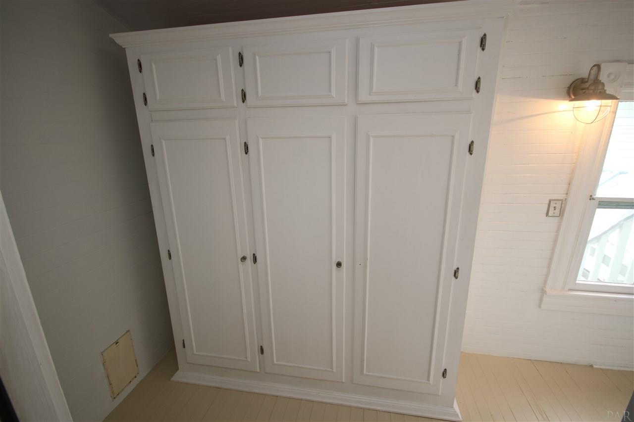 6810 Berryhill Road Milton, FL 32570 - Photo 46 of 50 cabinet.