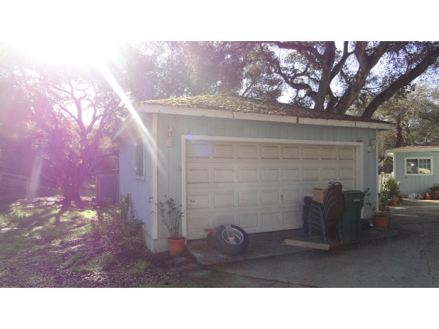 442 Echo Valley Road Salinas, CA 93907 - Photo 8 of 11 Gallery Image 8