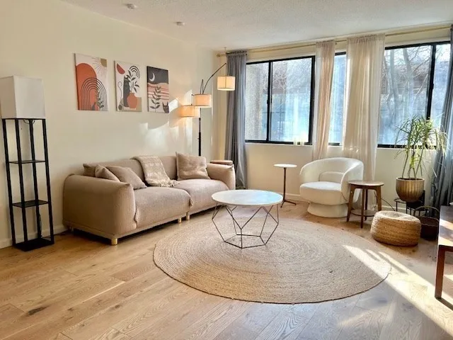 $4,995 | 1731 Beacon Street, Unit 4, Brookline, MA 02445