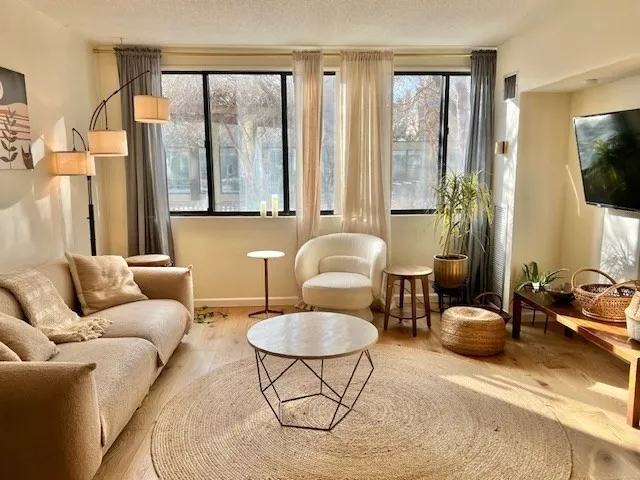 $4,500 | 1731 Beacon Street, Unit 4, Brookline, MA 02445