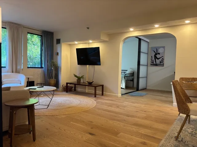 $4,500 | 1731 Beacon Street, Unit 4, Brookline, MA 02445