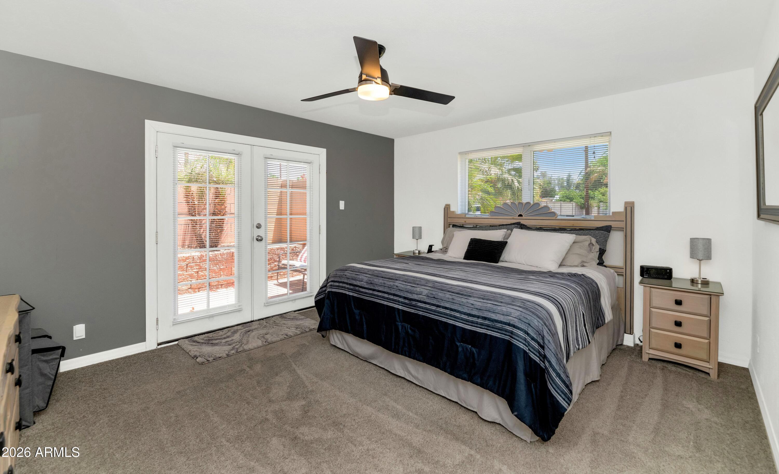4406 North Dromedary Road Phoenix, AZ 85018 - Photo 14 of 23 017-022-TOD2435-4200x2558