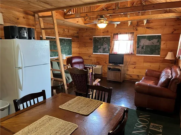 $199,500 | 5947 State Highway, Denver, MO 64441