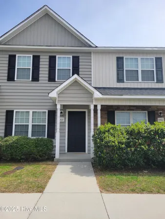 $1,300 | 1002 Ornate Drive, Jacksonville, NC 28546