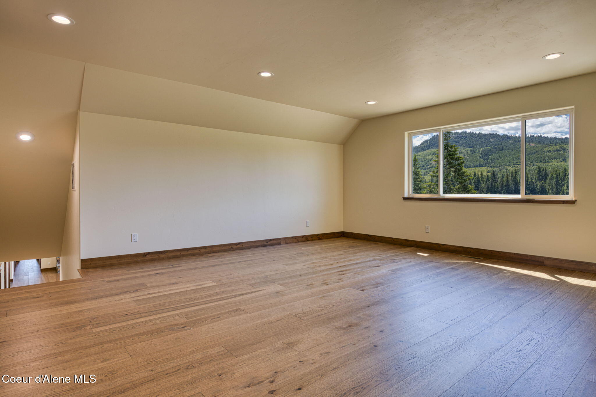 4450 Dufort Road Sagle, ID 83860 - Photo 52 of 81 Bonus Room